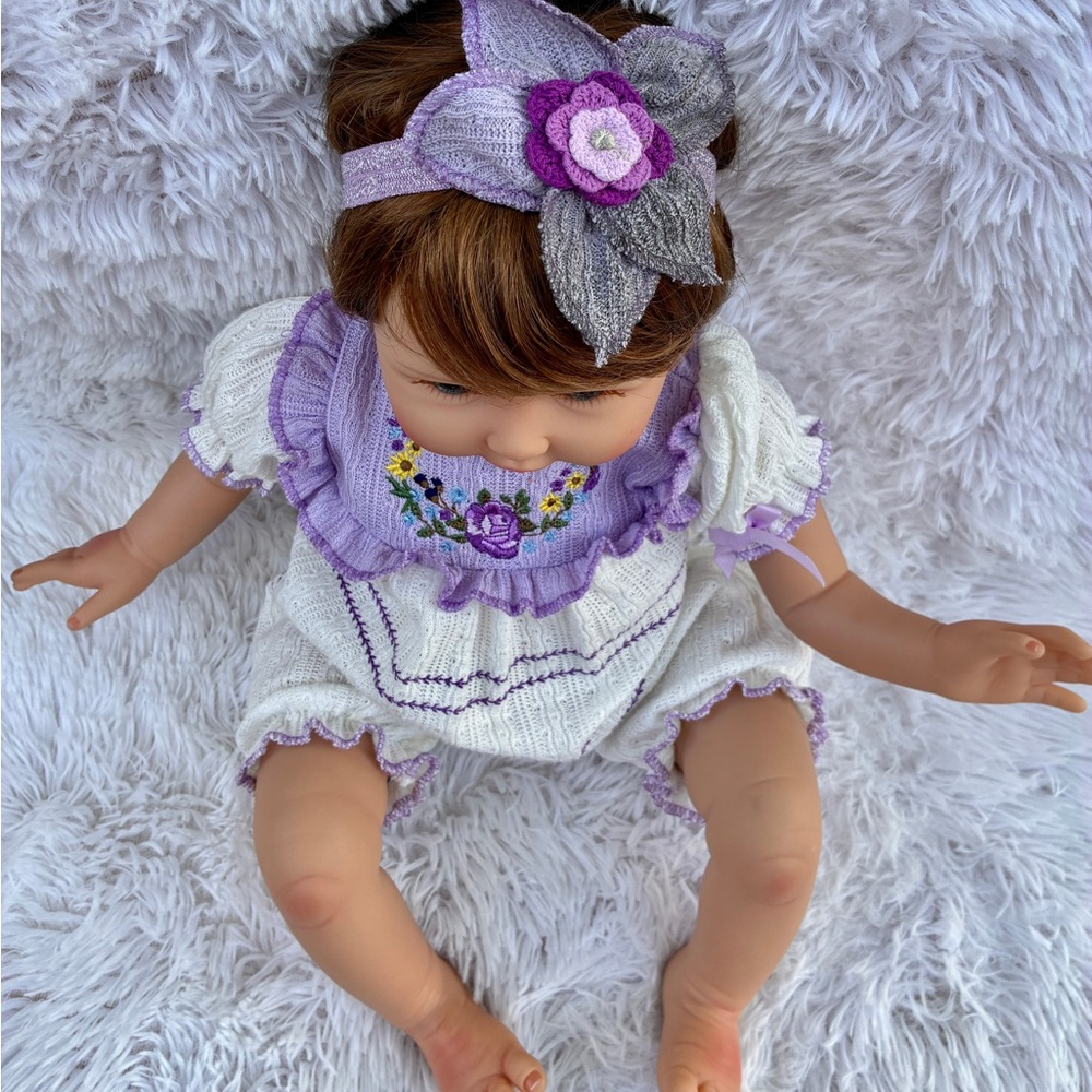 Aori 22โ Handmade Realistic Lifelike Reborn Girl Babydoll W/Outfit - Picture 7 of 10